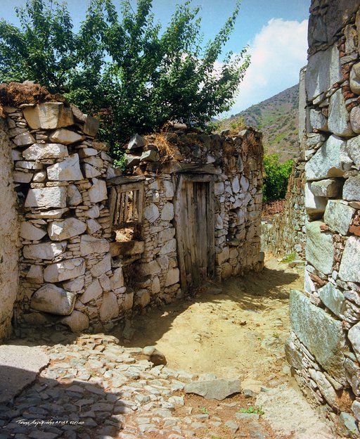 27. 1972 Καμπί.jpg